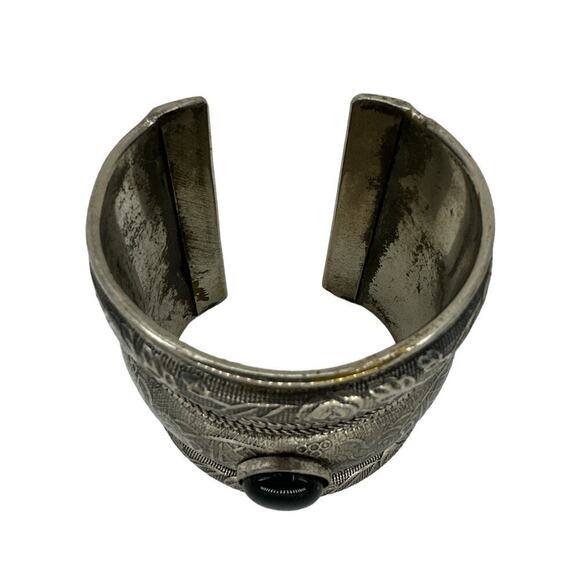 Silver Plated Elephant Cuff Bracelet Floral Etched Black Cabochon Wide Bohemian - Picture 2 of 10